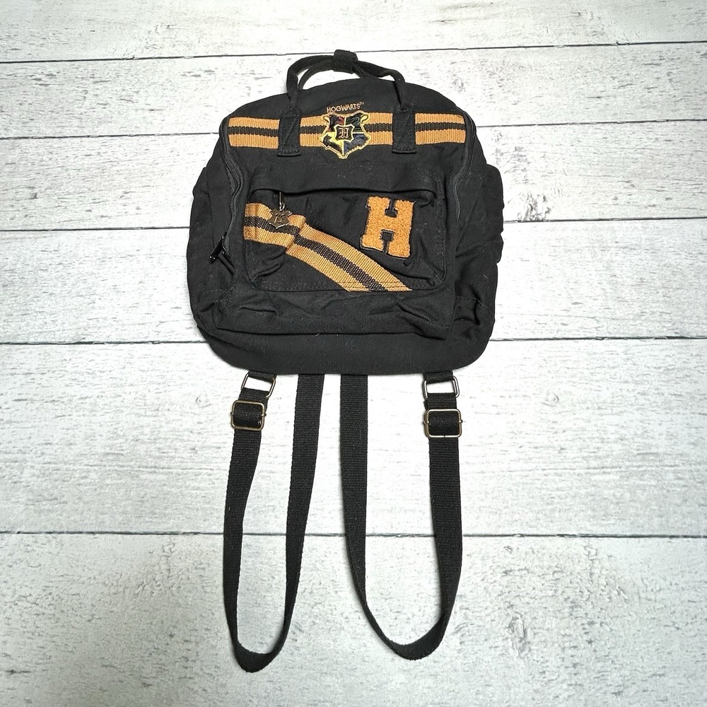 Harry Potter Hufflepuff Backpack Black Yellow Hogwarts Warner Bros Canvas Bag